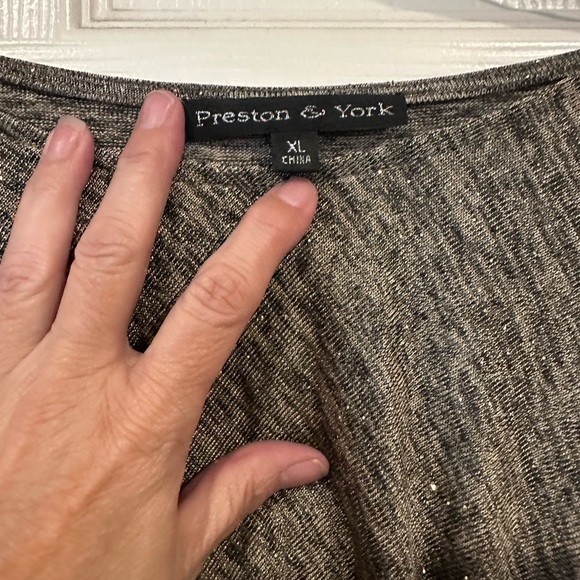 PRESTON & YORK GRAY LONG SLEEVE BLOUSE - Picture 2 of 2